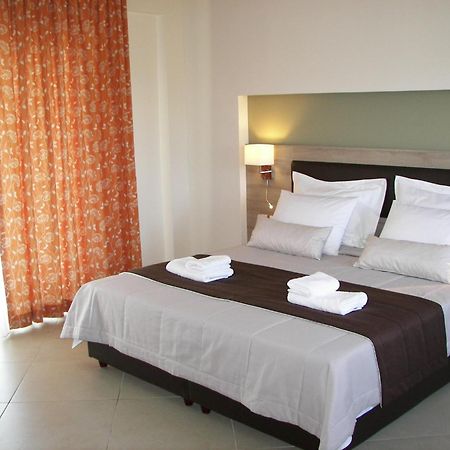 Skinari Apartments Monolia Quarto foto